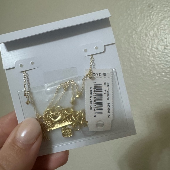 Kendra Scott Gold Star Dainty Chain Bracelet - Picture 3 of 3